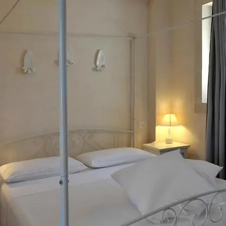 Alloggio per agriturismo Cuti Mari *