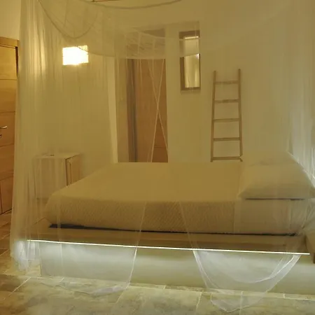 Lantgård Cuti Mari Otranto